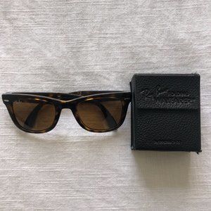 Ray-Ban Folding Wayfare Sunglasses with case